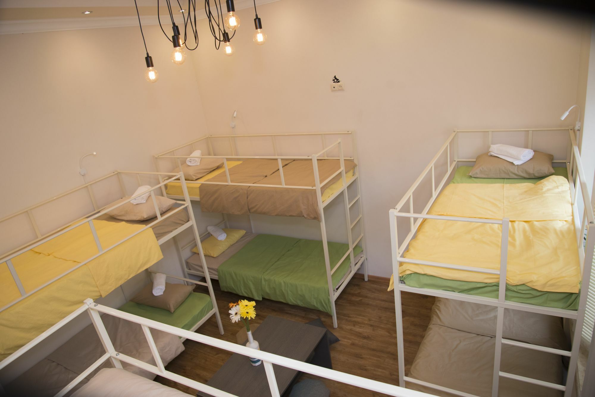 Katun Hostel Ереван Екстериор снимка